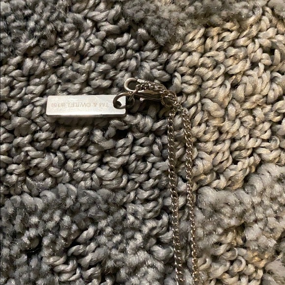 Gold snitch necklace - Picture 4 of 4